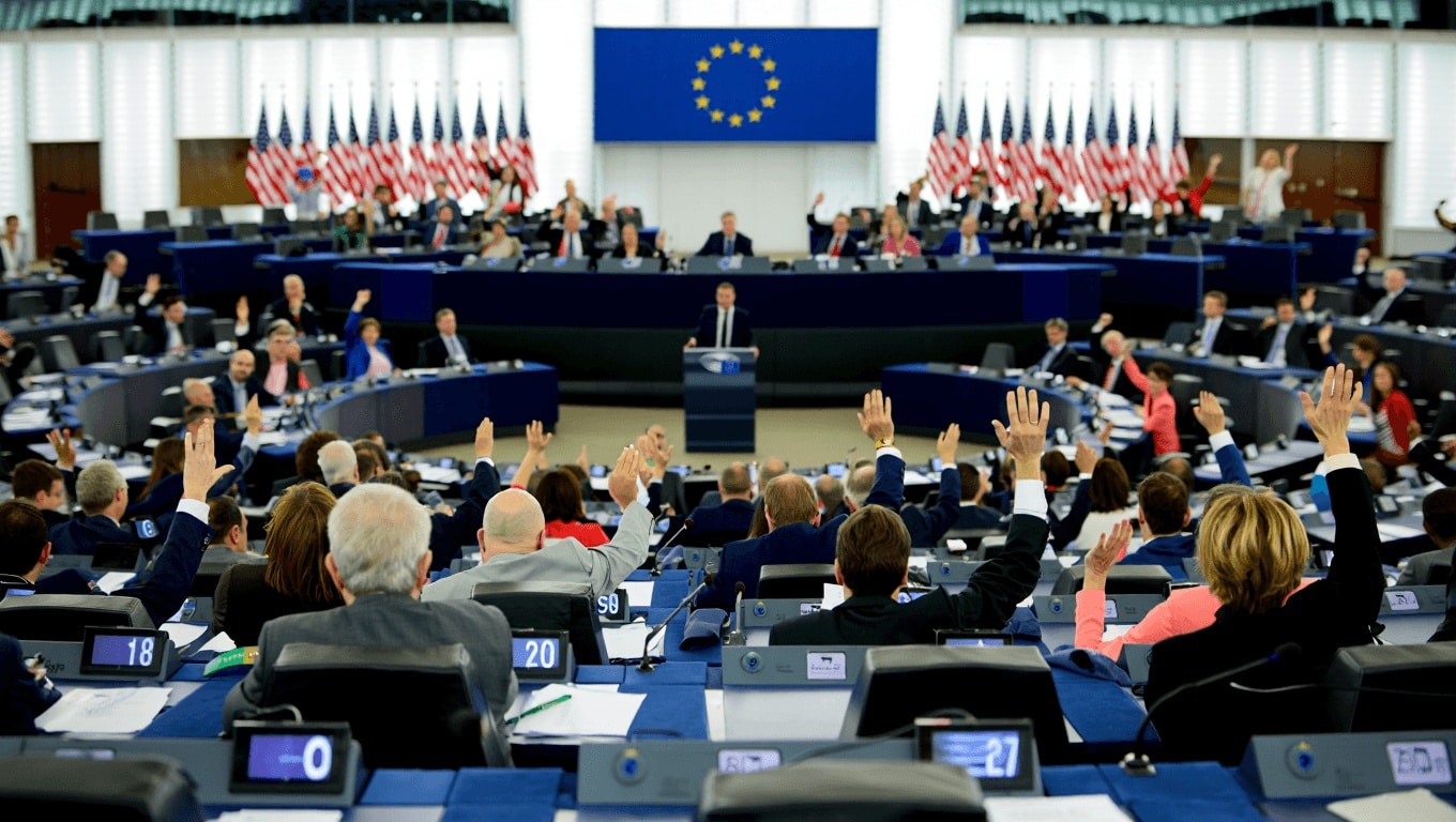 Dazi, primo via libera del Parlamento Ue alla ratifica dell’accordo tra Ue-Usa. Ecco cosa succede ora